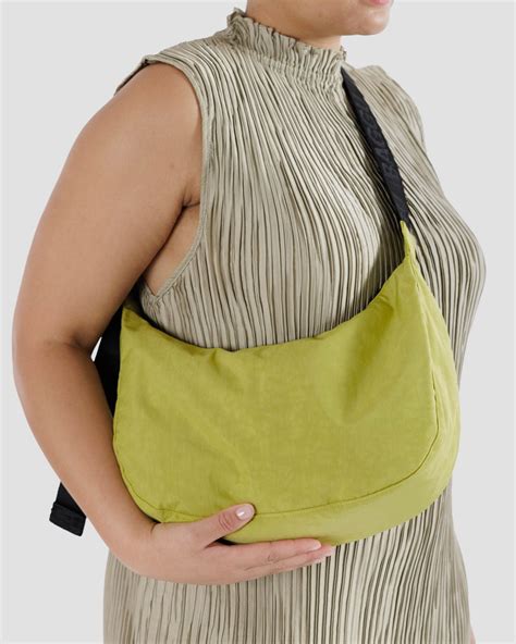 baggu medium nylon crescent bag